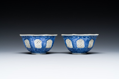 A pair of Chinese blue and white octagonal reticulated bowls, Transitional period