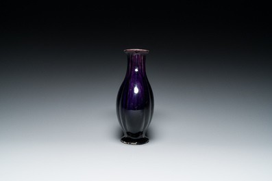 A Chinese monochrome aubergine-glazed vase, 19th C.