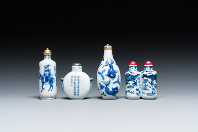 Quatre tabati&egrave;res en porcelaine de Chine en bleu et blanc, 19/20&egrave;me