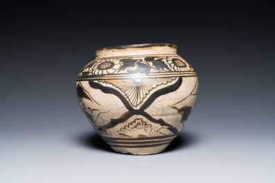 A Chinese Cizhou pottery jar with floral design, Song