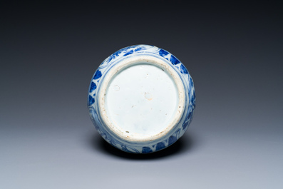 A Chinese blue and white kraak porcelain double gourd vase, Wanli