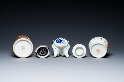 A varied collection of Chinese blue, white, iron-red and famille rose porcelain wares, 19/20th C.