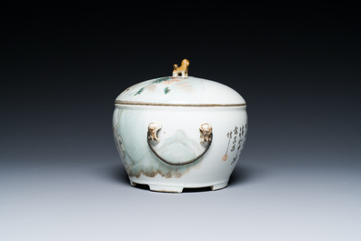 Un plat en porcelaine de Chine qianjiang cai au sceau de Dai Yucheng 戴裕成 et un bol couvert sign&eacute; Yu Luchang  余吕昌 et dat&eacute; 1885