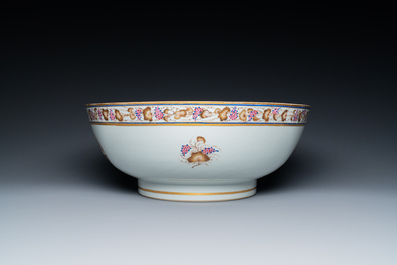 Un grand bol &agrave; punch et son plat avec une vue de Philadelphia en porcelaine de Chine d'exportation, Qianlong