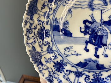 Three Japanese blue and white 'Mongolian hunt' plates in Chinese Kangxi-style, Edo, 18th C.