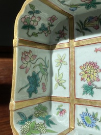 Een vierkante Chinese famille rose kom, Daoguang merk en periode