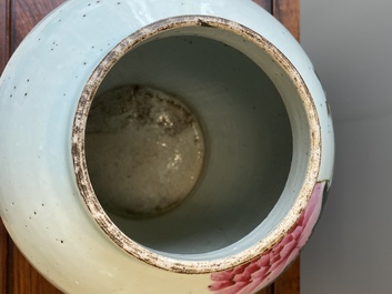 A Chinese qianjiang cai bowl and an 'antiquities' vase and cover, 19/20th C.