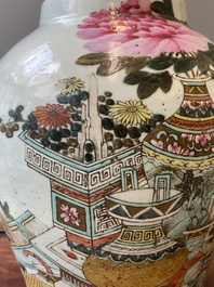 Un vase couvert et un bassin en porcelaine de Chine qianjiang cai, 19/20&egrave;me