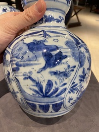 A Chinese blue and white kraak porcelain double gourd vase, Wanli