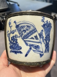 A Chinese blue and white 'Bleu de Hue' waterpipe for the Vietnamese market, Tho mark, 19th C.