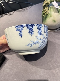 Bol en porcelaine de Chine 'Bleu de Hue' et un pot &agrave; chaux &agrave; &eacute;mail vert pour le Vietnam, le bol marqu&eacute; Tho, 18/19&egrave;me