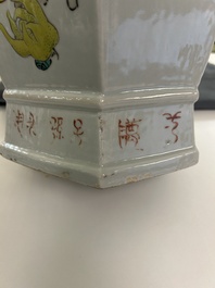 A Chinese hexagonal qianjiang cai vase, signed Wang Qi 王琦, 19/20th C.