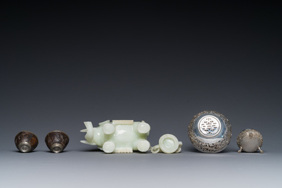 A group of six various Chinese objects, including jade and silver, 19/20th C.