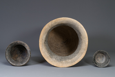 Three Ban Chiang culture pottery jars, Thailand, 7/4th C. B.C.