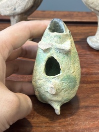 Cinq figures vari&eacute;s d'animal en poterie gris, Chine, Han