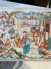 Tr&egrave;s rare coffret d'ensemble &agrave; th&eacute; en porcelaine de Chine famille rose de Canton &agrave; d&eacute;cor mandarin, Qianlong