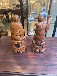 Groupe de sculptures en buis repr&eacute;sentant 18 Luohan, Chine, 20&egrave;me