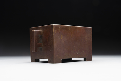 A rare Chinese rectangular bronze censer, Mo Shi Jia Zhen 莫氏家珍 mark, Kangxi mark and of the period