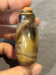 Five fine Chinese agate snuff bottles, Qing