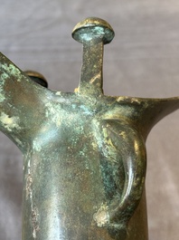 A Chinese archaistic bronze ritual wine vessel, 'jue 爵', Song