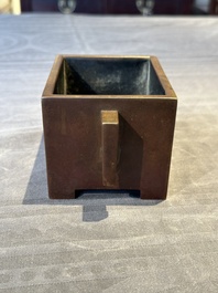 A rare Chinese rectangular bronze censer, Mo Shi Jia Zhen 莫氏家珍 mark, Kangxi mark and of the period