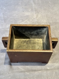 A rare Chinese rectangular bronze censer, Mo Shi Jia Zhen 莫氏家珍 mark, Kangxi mark and of the period