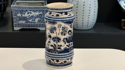 A blue, white and manganese Portuguese faience albarello, 17th C.