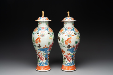 Five Chinese-style porcelain wares, Samson, Paris, 19th C.