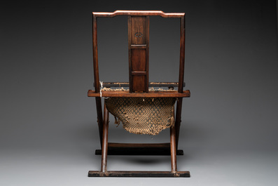 A Chinese huanghuali wooden folding chair, 17/18th C.