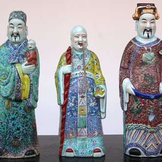 A set of 3 Chinese porcelain figures of immortals, 19th C.