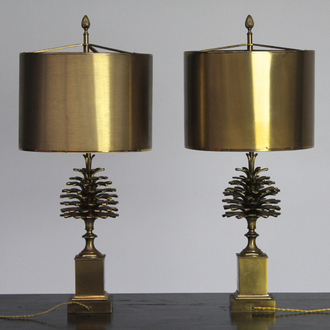 Paar lampen in brons met decor van sparren, Maison Charles, Parijs, ca. 1950