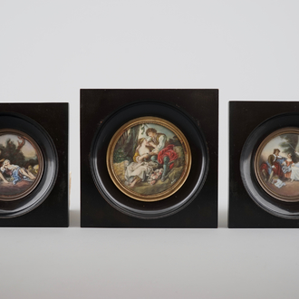 Een lot van 3 miniaturen op ivoor naar François Boucher, 19e eeuw