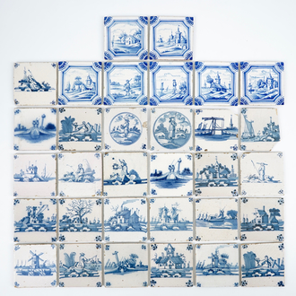 Een lot van 32 antieke blauw-witte Delftse tegels, 18/19e eeuw
