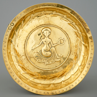 A large Nürnberg brass bowl depicting the Virgin Mary, 15/16th C.
