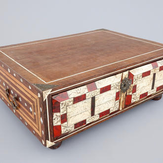 A tortoise shell and bone inlaid drawer box, probably German, 19th C.