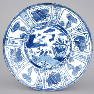 A massive blue and white Chinese kraak porcelain dish, 17th C.