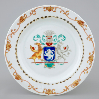 A Chinese Duch-market armorial plate inscribed "De Van Heemskerkens", Qianlong, 18th C.