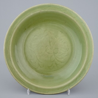 A large Longquan celadon dish with incised floral design, Ming Dynasty, 15th C.