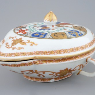 A Chinese armorial sauce boat and cover with Van Reverhorst coat of arms, Qianlong, ca. 1745