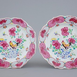 A pair of Chinese famille rose flower-shaped large plates with roosters, Yongzheng, 1723-1735