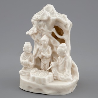 Un groupe de joueurs de go en porcelaine blanc de Chine de Dehua, Kangxi