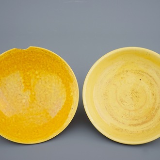 Two Chinese monochrome yellow shallow bowls, 18/19th C.