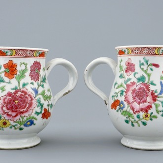 Deux chopes en porcelaine de Chine d'exportation famille rose, Qianlong