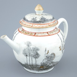 Een Chinese theepot met mythologisch decor in grisaille en verguld, Qianlong, 18e eeuw