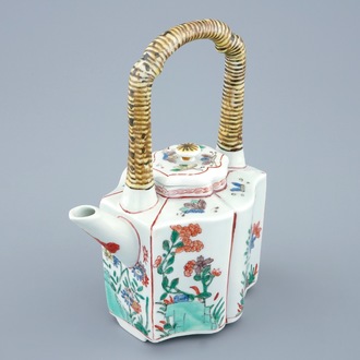 A Chinese famille verte teapot and cover, Kangxi