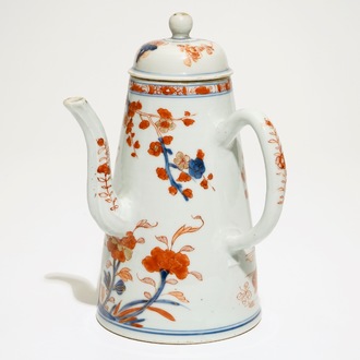 A Chinese Imari chocolate pot with floral design, Qianlong