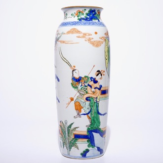 A Chinese famille verte rouleau vase in Kangxi-style, 19th C.
