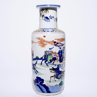A large Chinese rouleau vase with equestrian soldiers, 20th C.