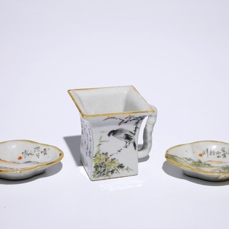 Une tasse à vin en porcelaine de Chine qianjiang cai et deux coupes ovales, 19/20ème