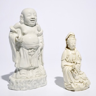 Twee Chinese Dehua blanc de Chine figuren van Boeddha en Guanyin, 19/20e eeuw